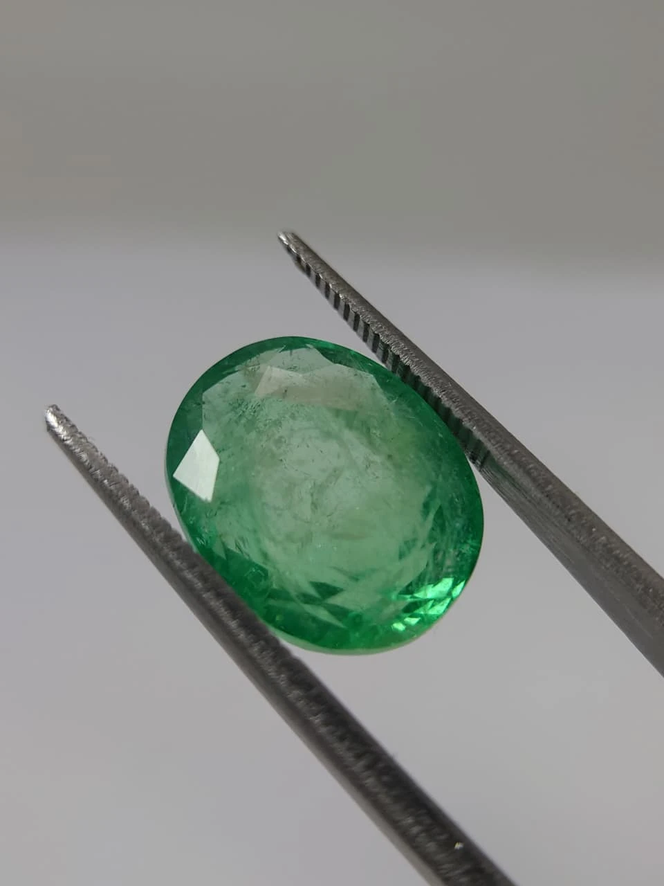 7.9ct Oval Faceted Monir Oiled Panjshir Emerald from Afghanistan — view 2